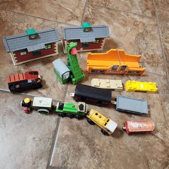 Thomas & Friends 2003 Tomy Train Car Circus Popcorn Cargo lot - Picture 3 of 11